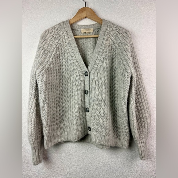 Sézane Basile Cardigan - Picture 2 of 7